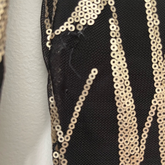 Black & Gold Sequinned Dress - size 4 - Picture 2 of 6